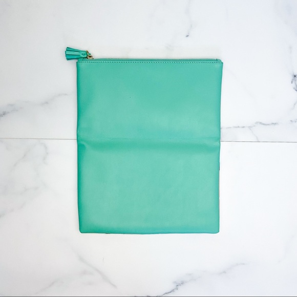 Rachel Pally | Vegan Clutch Fold Over - Picture 4 of 5